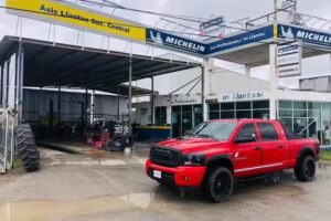 Asis Llantas Sucursal Roble