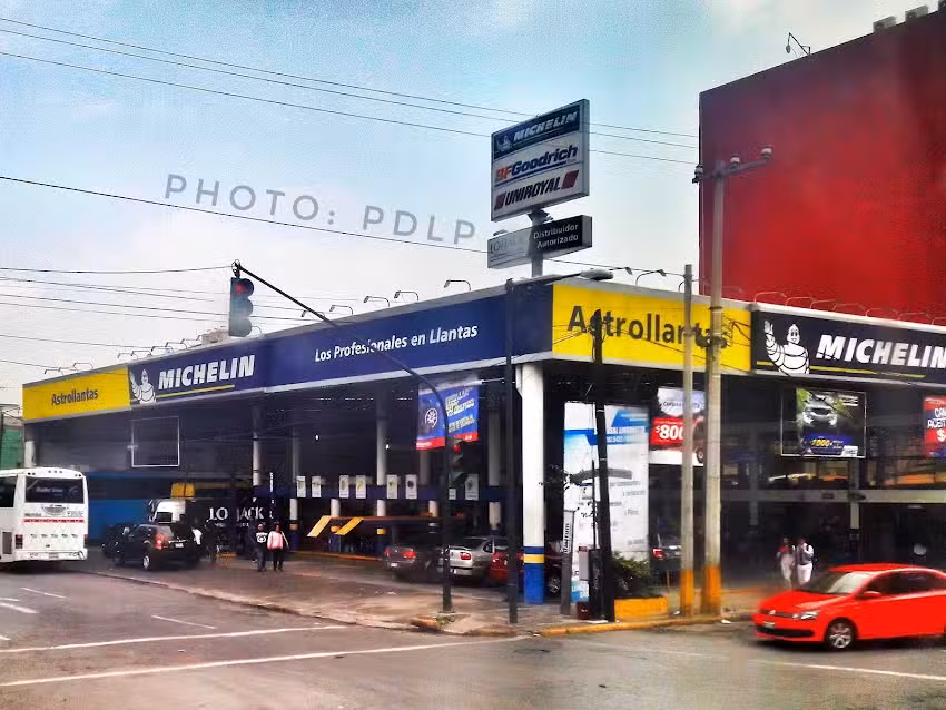 Astrollantas Poniente 118