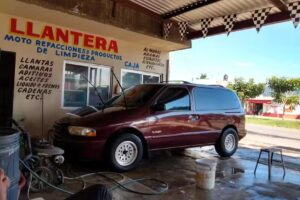 Autolavado y Llantera