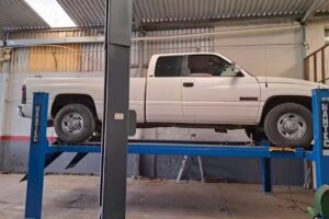 AUTOREPARACI&Oacute;N, alineaci&oacute;n y balanceo