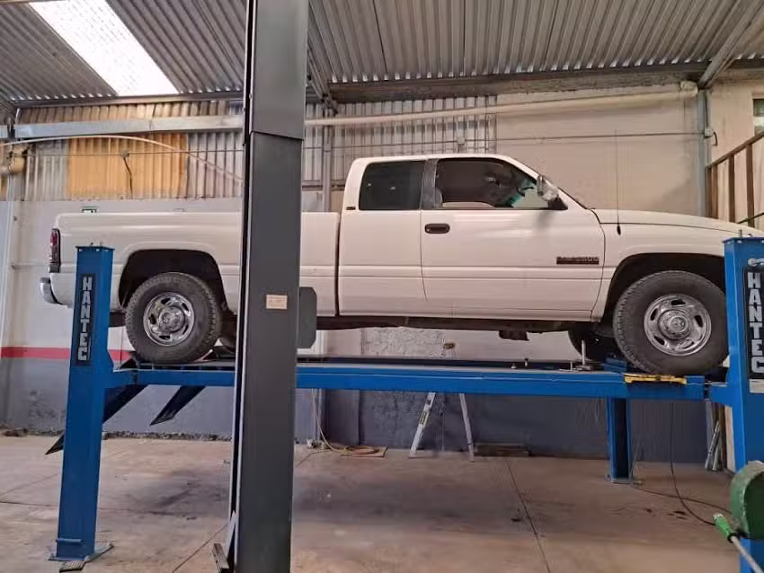AUTOREPARACI&Oacute;N, alineaci&oacute;n y balanceo