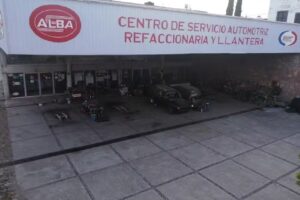 CENTRO DE SERVICIO AUTOMOTRIZ REFACCIONARIA Y LLANTERA
