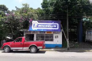 CENTRO LLANTERO SAN GABRIEL