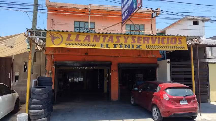 El F&eacute;nix Llantas y Servicios