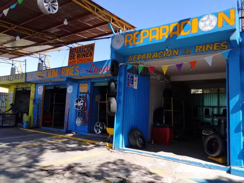 Especialistas en reparacion de Rines. Vulcanizadora y Llantera Don Chucho.