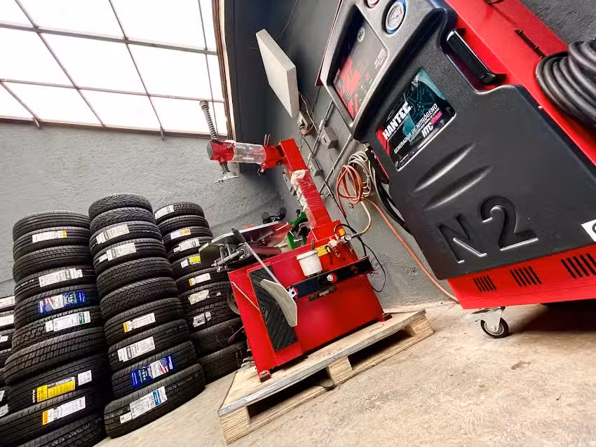*F Tires* Llantas, Nitr&oacute;geno, Balanceo y Accesorios