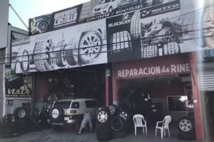 Fino&rsquo;s Tires