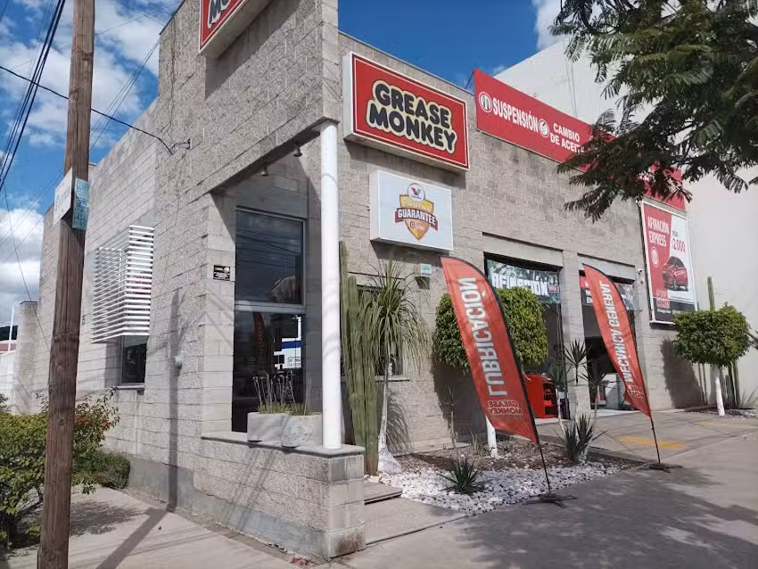 Grease Monkey Aguascalientes Sur centro de servicio automotriz y taller mec&aacute;nico
