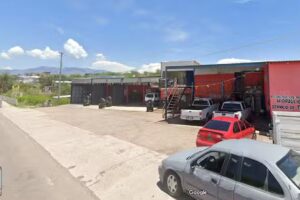 Gruas, Refaccionaria, LLantera y Taller anexo &ldquo;ServiRapido de ALFER&rdquo;