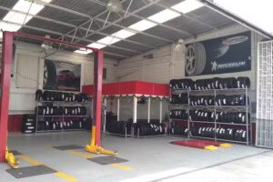Llantas Baratas &ldquo;El Gallo&rdquo; Aeropuerto