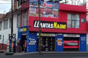 Llantas Naomi