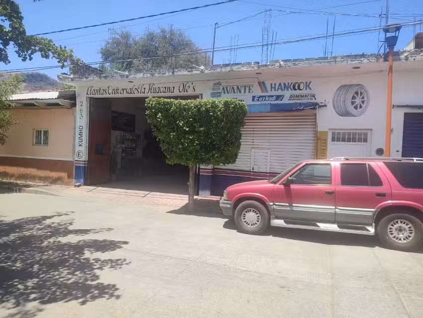 Llantas Universales La Huacana