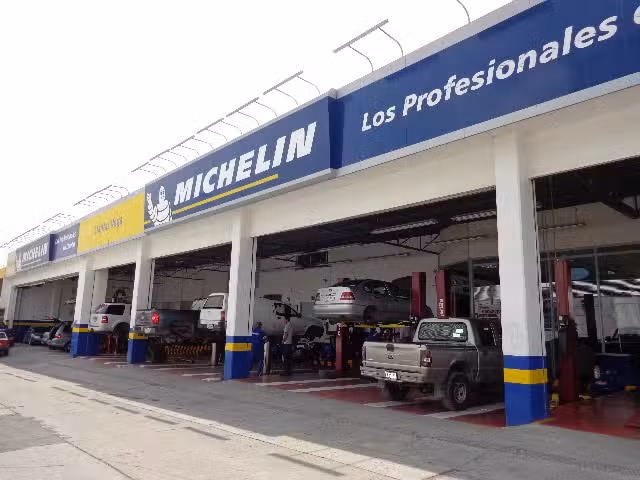 LLANTAS VEGA BOULEVARD