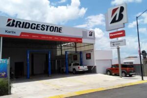 Llantas y Autoservicios Kartix