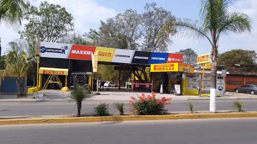 Llantas y lubricantes de Huajuapan bodega