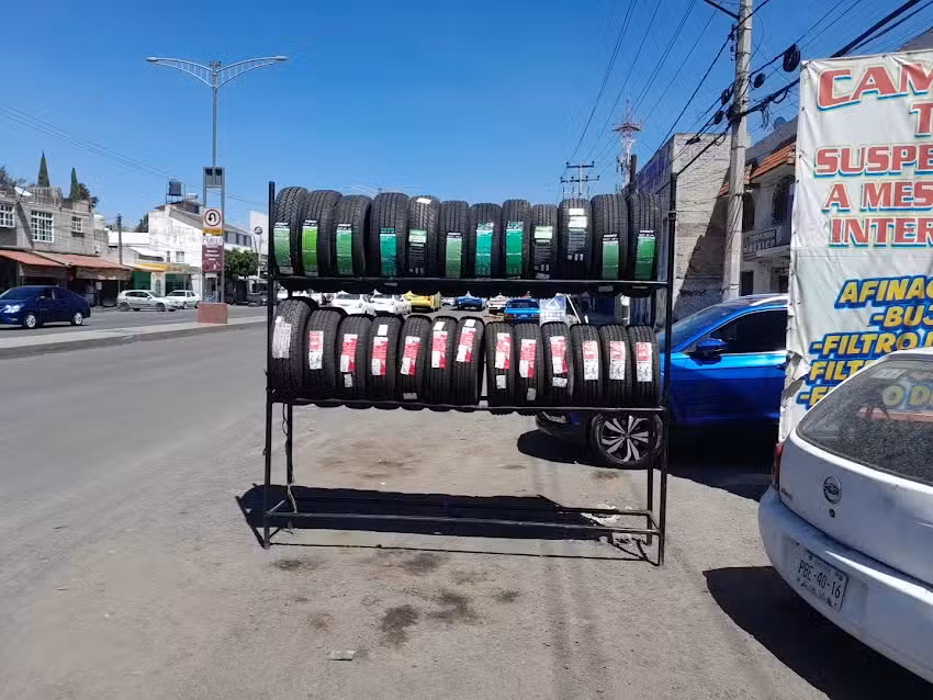 LLANTAS Y MATERIALES RVC