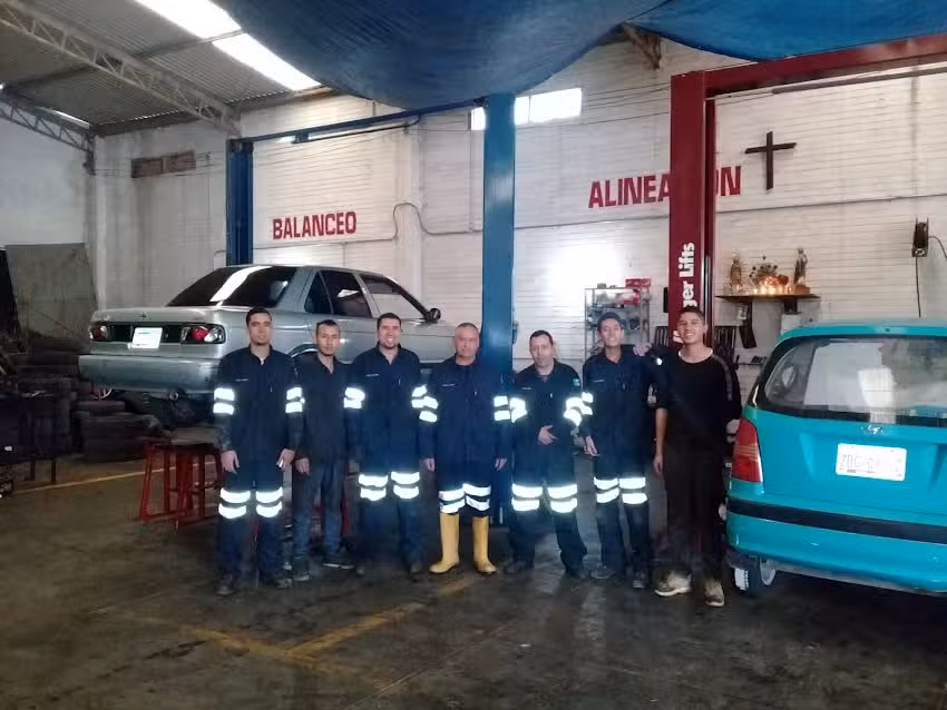 Llantas y Servicio Sombrerete