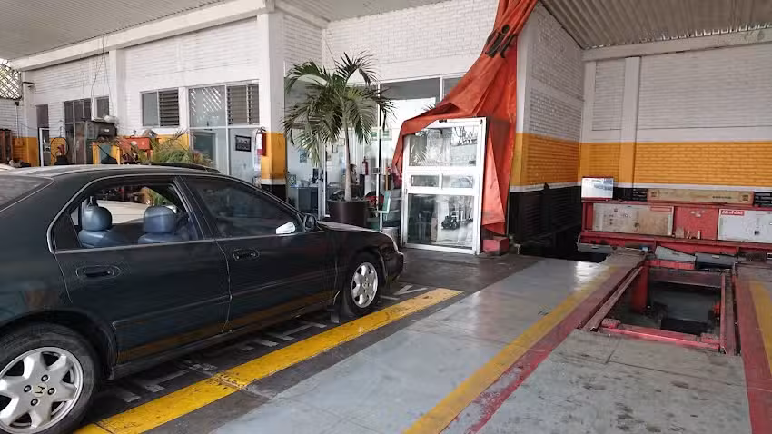 Llantas y Servicios de Morole&oacute;n S.A. de C.V.