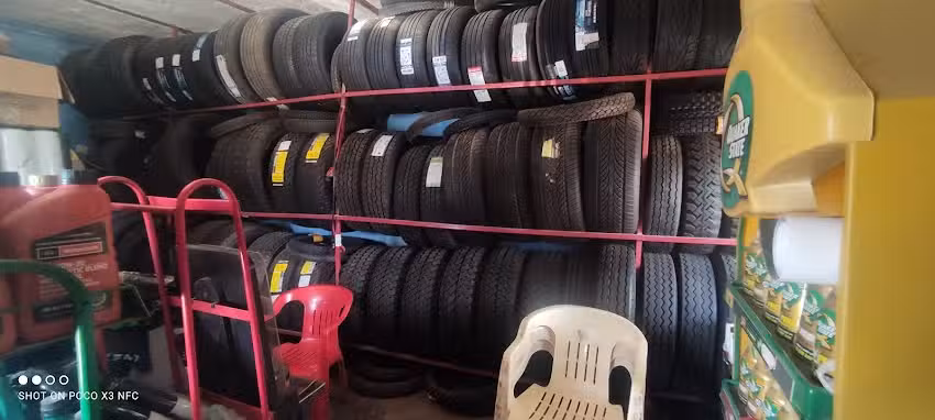 Llantas y Servicios &ldquo;El crucero&rdquo;