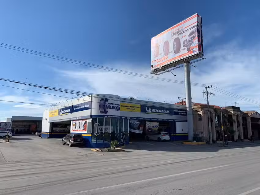 LLantas y servicios Muralla &ndash; Reforma