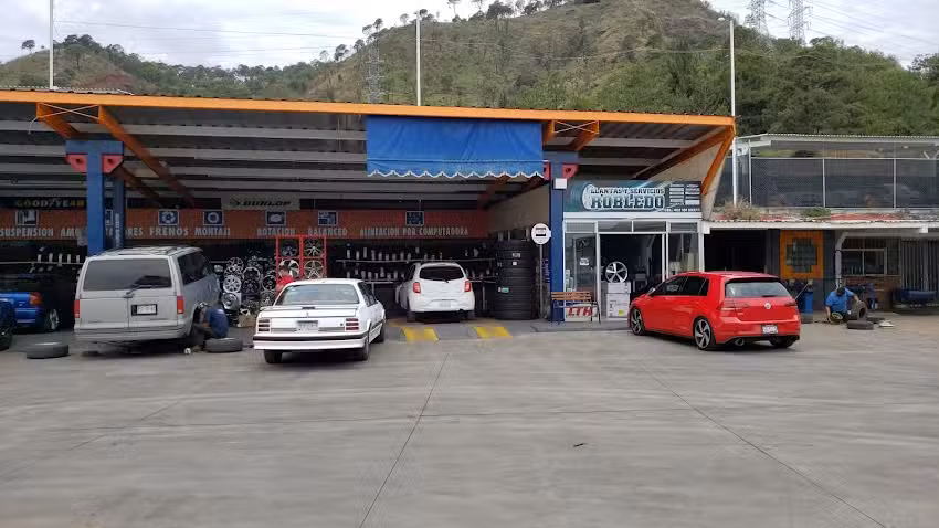 Llantas y servicios Robledo