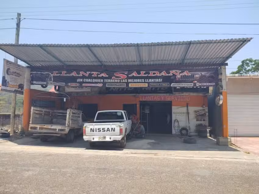 Llantas y servicios Salda&ntilde;a