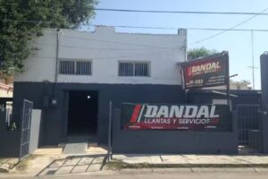 LLANTAS Y SERVIOS BANDAL N.LAREDO