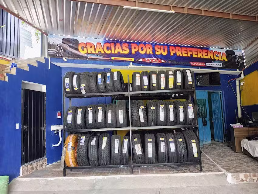 Llantas y Talachas &ldquo;Los 3 Hermanos&rdquo;