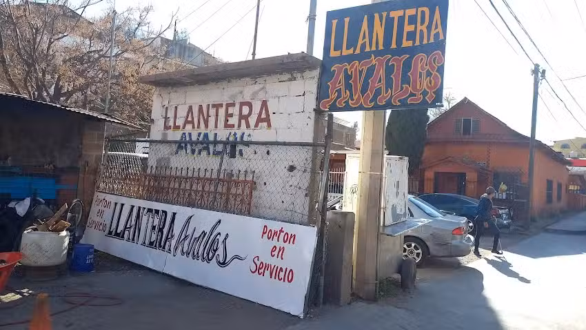 LLANTERA