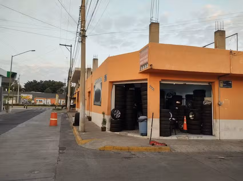 Llantera Aldaco