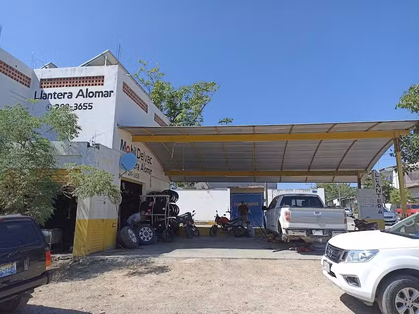 Llantera Alomar