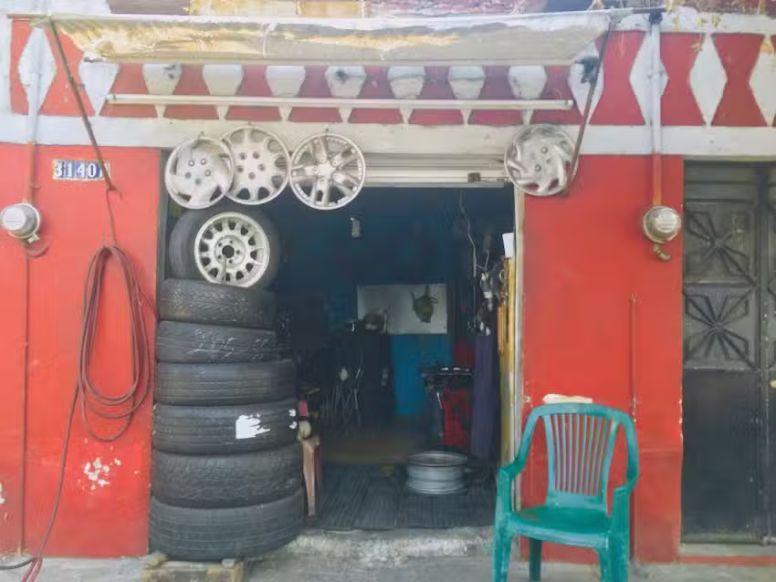 Llantera Castillo