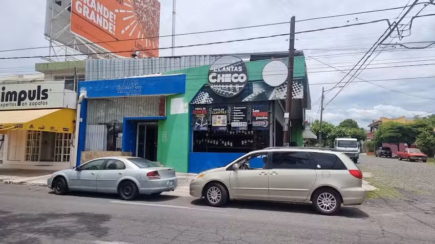 LLANTERA CHECO SUCURSAL COLIMA