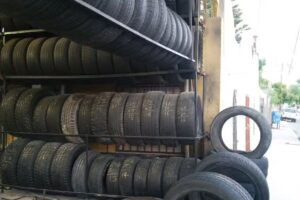 Llantera Copetes / Tire REPAIR SHOP