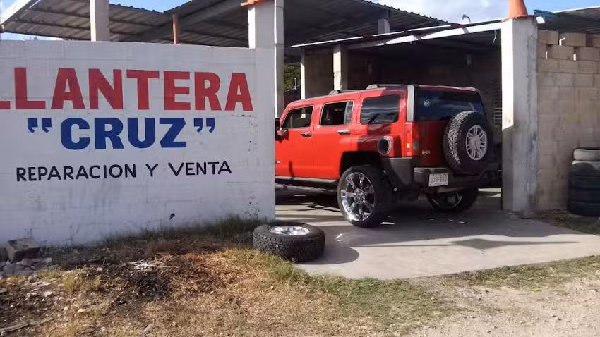 Llantera Cruz