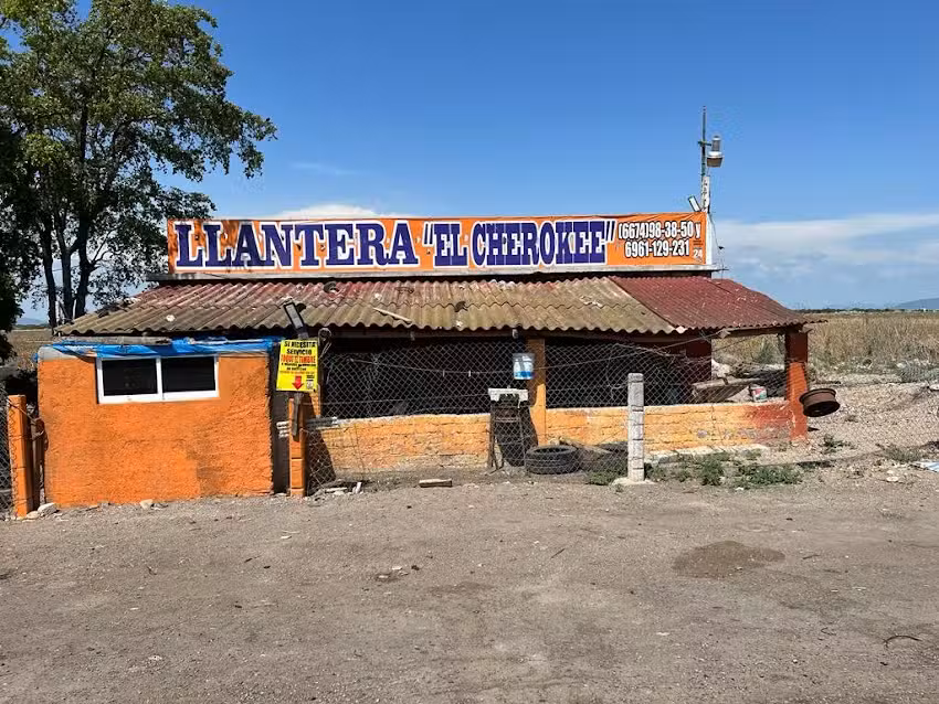 Llantera El Cherokee
