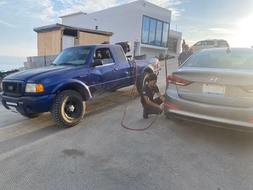 &ldquo;Llantera el pelon&rdquo; venta y reparacion de todo tipo de llantas servicio a domicilo SERVICIO PESADO &rdquo; YA facturamos&rdquo;&rdquo;