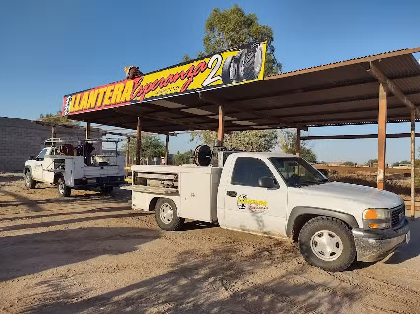 Llantera Esperanza 2