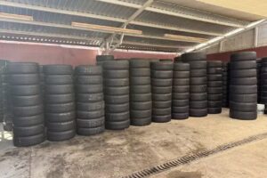 Llantera International Neumatics