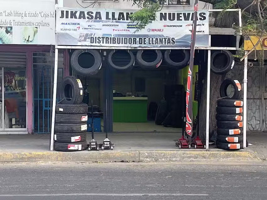 Llantera Jikasa somos multimarcas (camaras y llantas para motos)