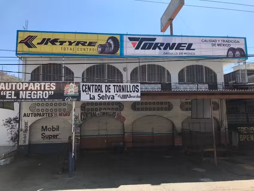 Llantera JK Tornel Zihuatanejo
