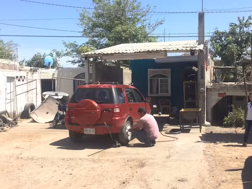 Llantera Jofg