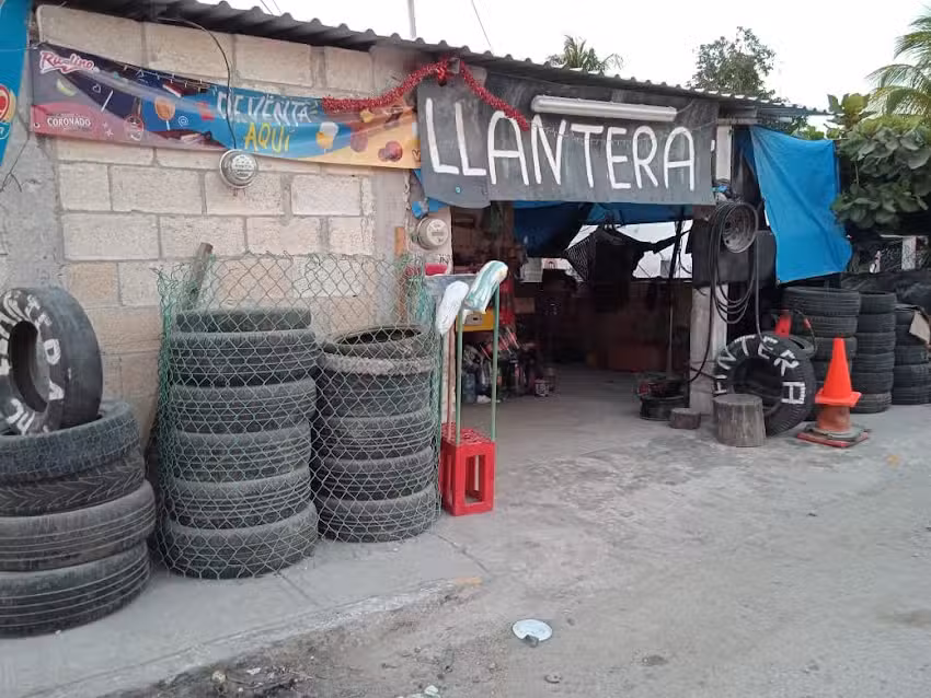 Llantera Jos&eacute; Gael