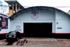 Llantera &ldquo;La Bendici&oacute;n&rdquo; la estaci&oacute;n