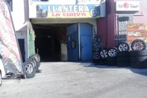 LLantera La Curva