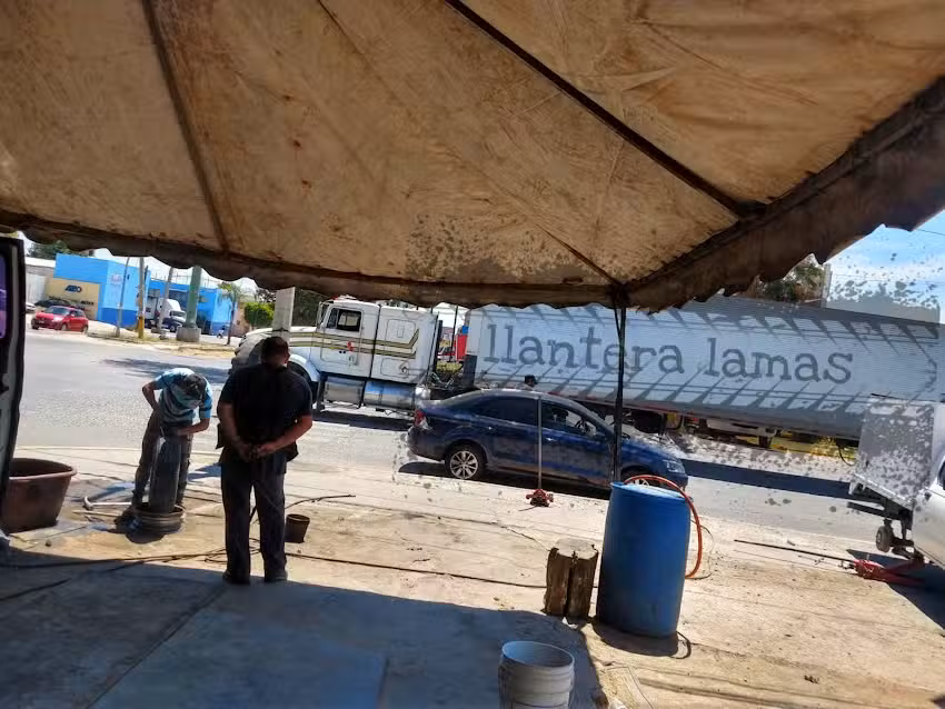 Llantera Lamas