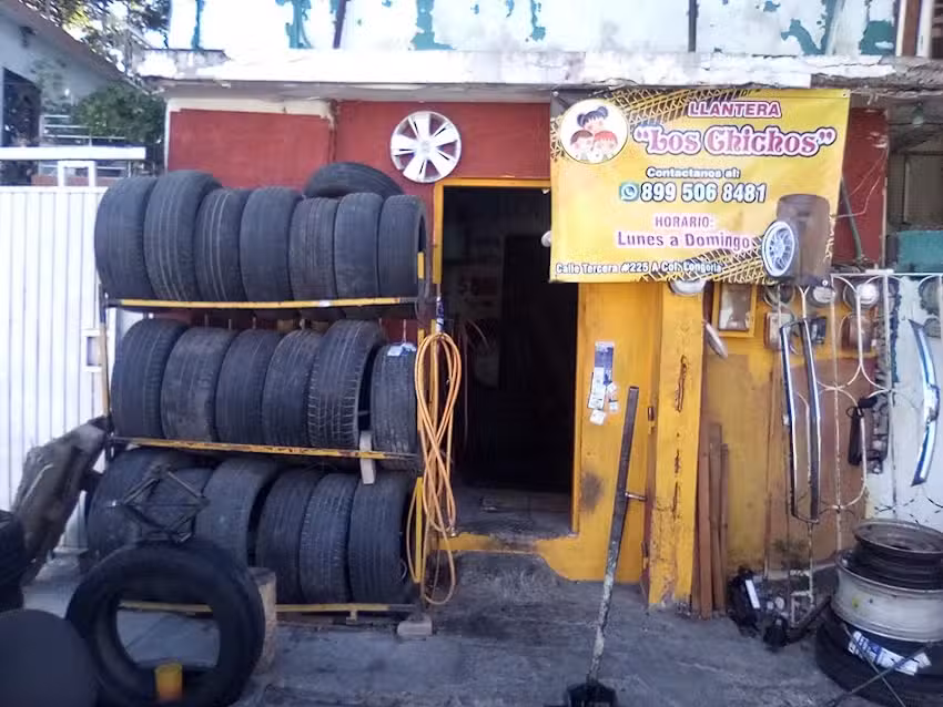 Llantera Los Chichos