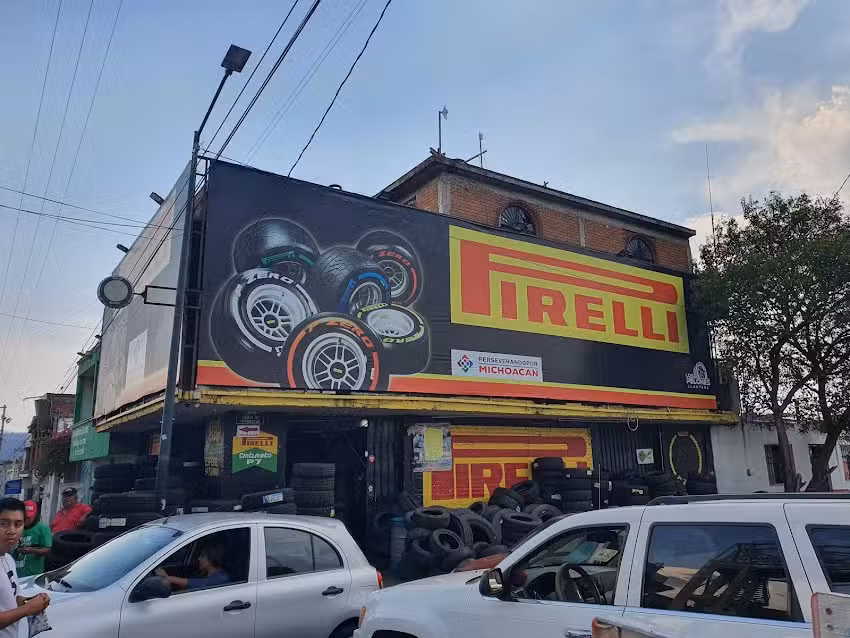 Llantera Los Pelones