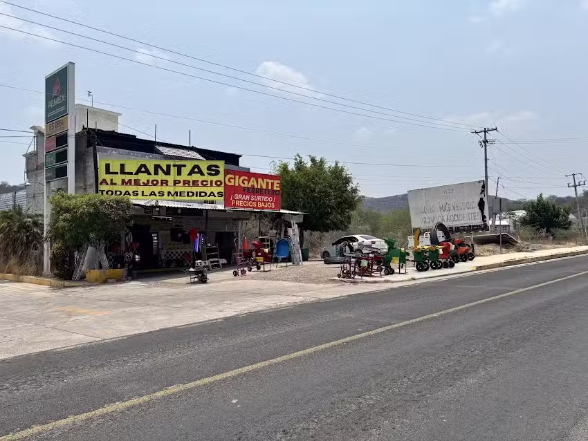LLANTERA Los PIT&rsquo;S