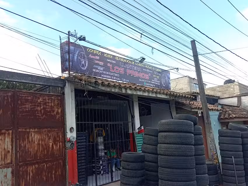 Llantera LOS PRIMOS